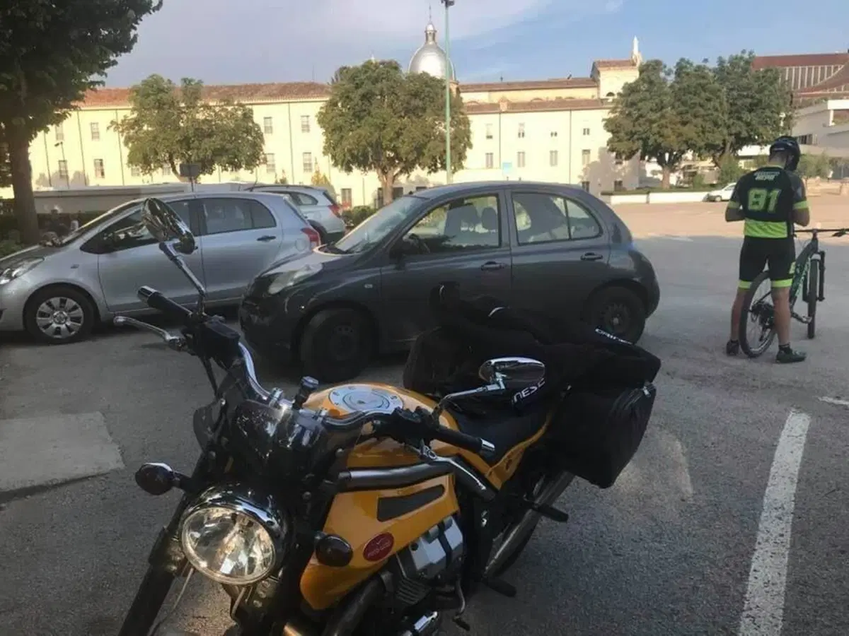 Moto Guzzi Griso 1100 (2005 - 11) (2)
