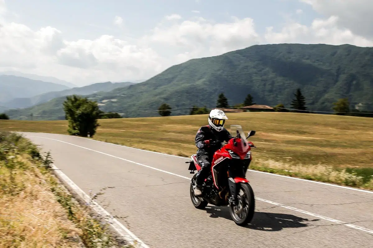 Test esclusivo! Abbiamo provato la Moto Morini X-CAPE 650. Ecco i pro e i contro (8)