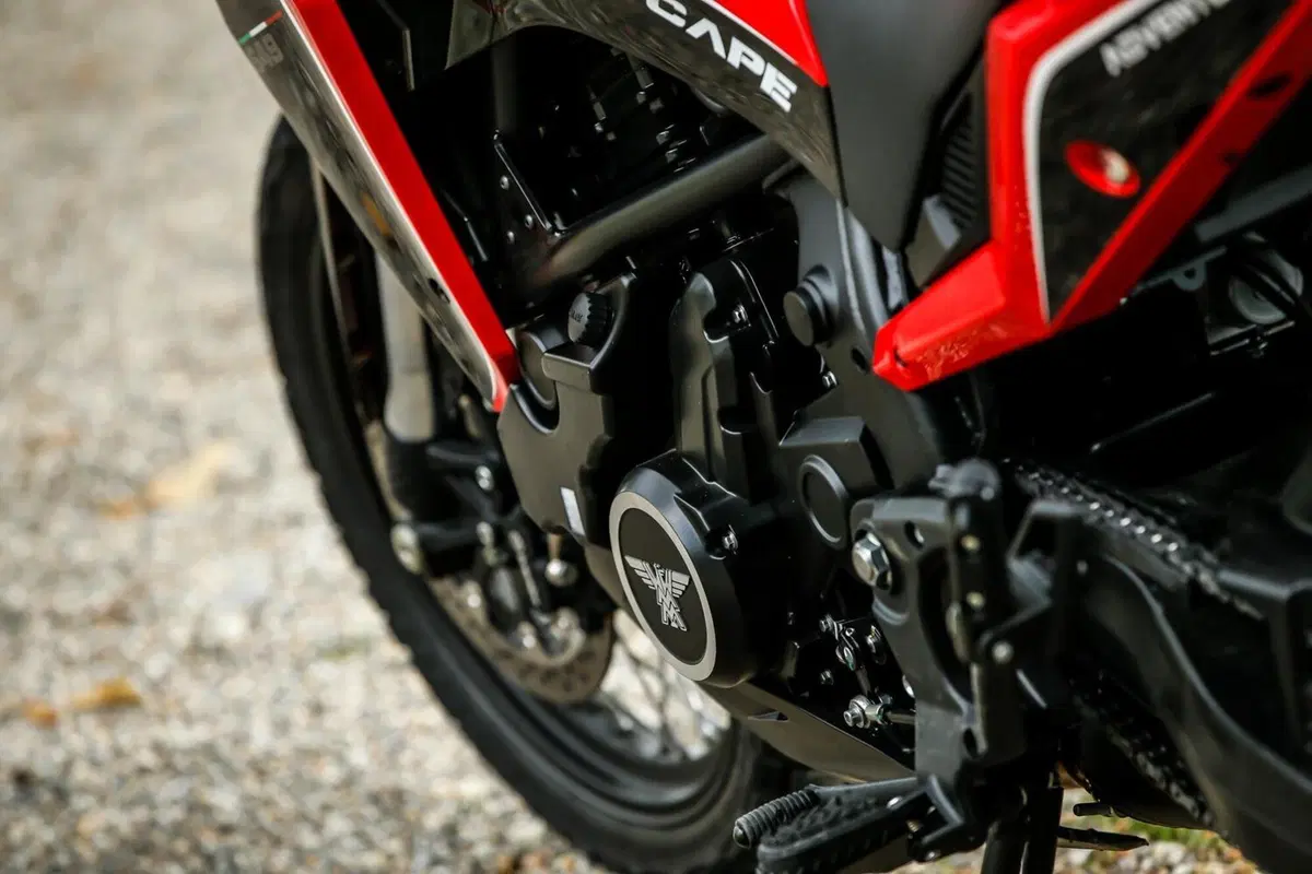 Test esclusivo! Abbiamo provato la Moto Morini X-CAPE 650. Ecco i pro e i contro (15)