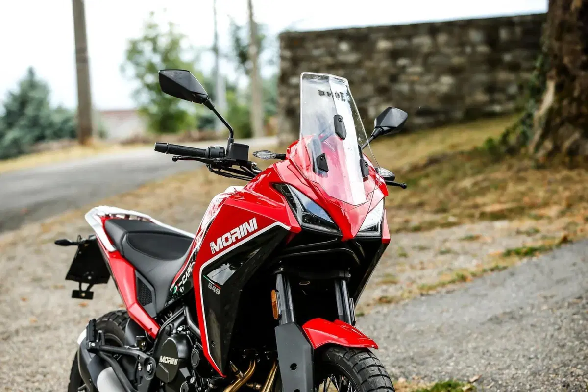 Test esclusivo! Abbiamo provato la Moto Morini X-CAPE 650. Ecco i pro e i contro (21)