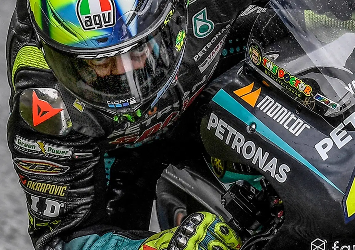 MotoGP. Rossi: "voglio la top ten". Ma il pensiero fisso di Petronas e Yamaha &egrave; il mercato