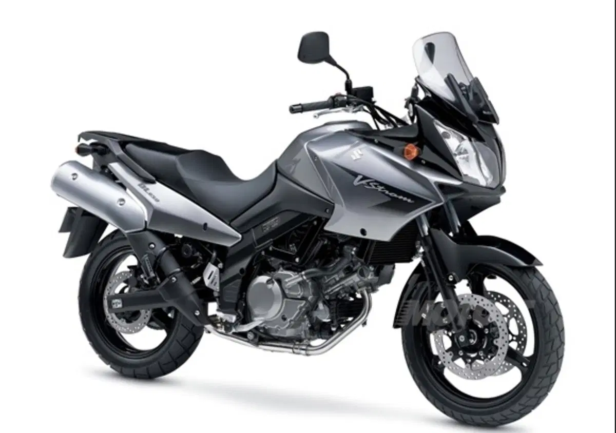 Guida alla Suzuki V-Strom 650 (2)