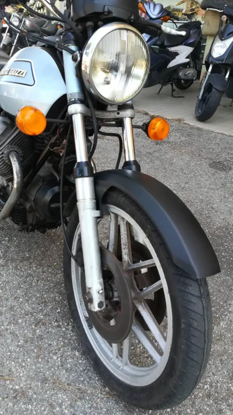 Moto Guzzi V35  (6)