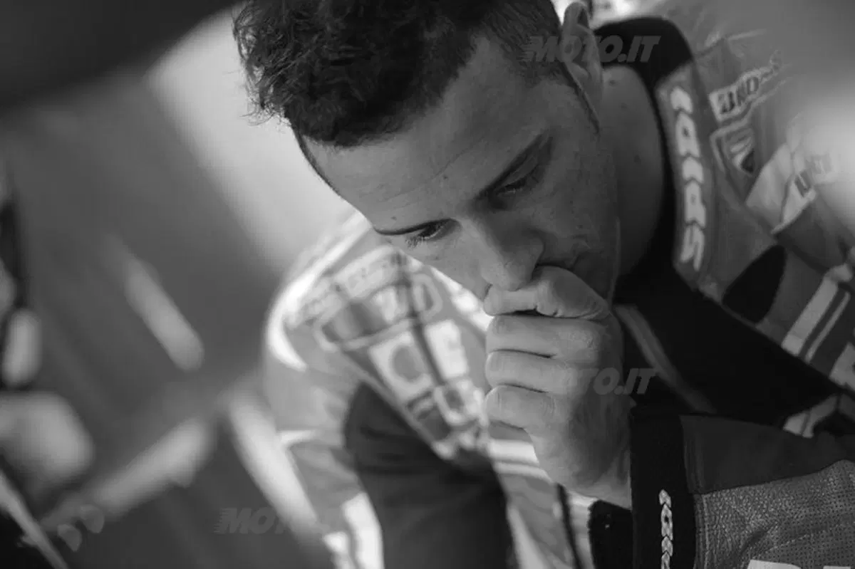 Le foto più spettacolari del GP di Aragon (25)