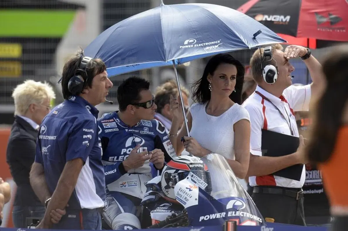 Le foto più spettacolari del GP di Aragon (30)