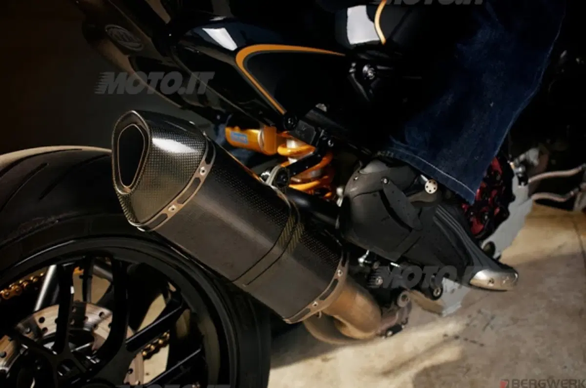 Ducati Monster S4Rs special by Goncalves (9)