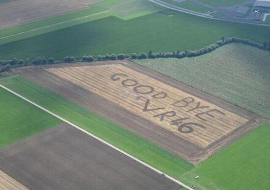 Segni alieni sui campi di grano? No: è un contadino austriaco tifoso del Dottore!