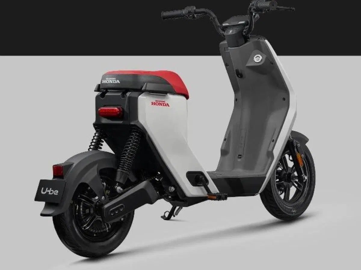 Honda U-be, scooter elettrico monoposto: poco più di 400 euro per la versione base (2)