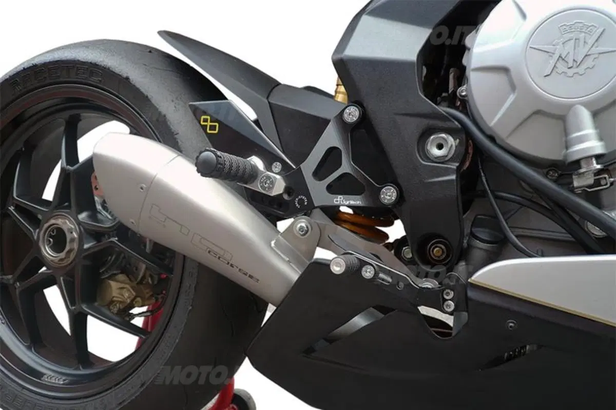 HP Corse per MV Agusta F3 (3)