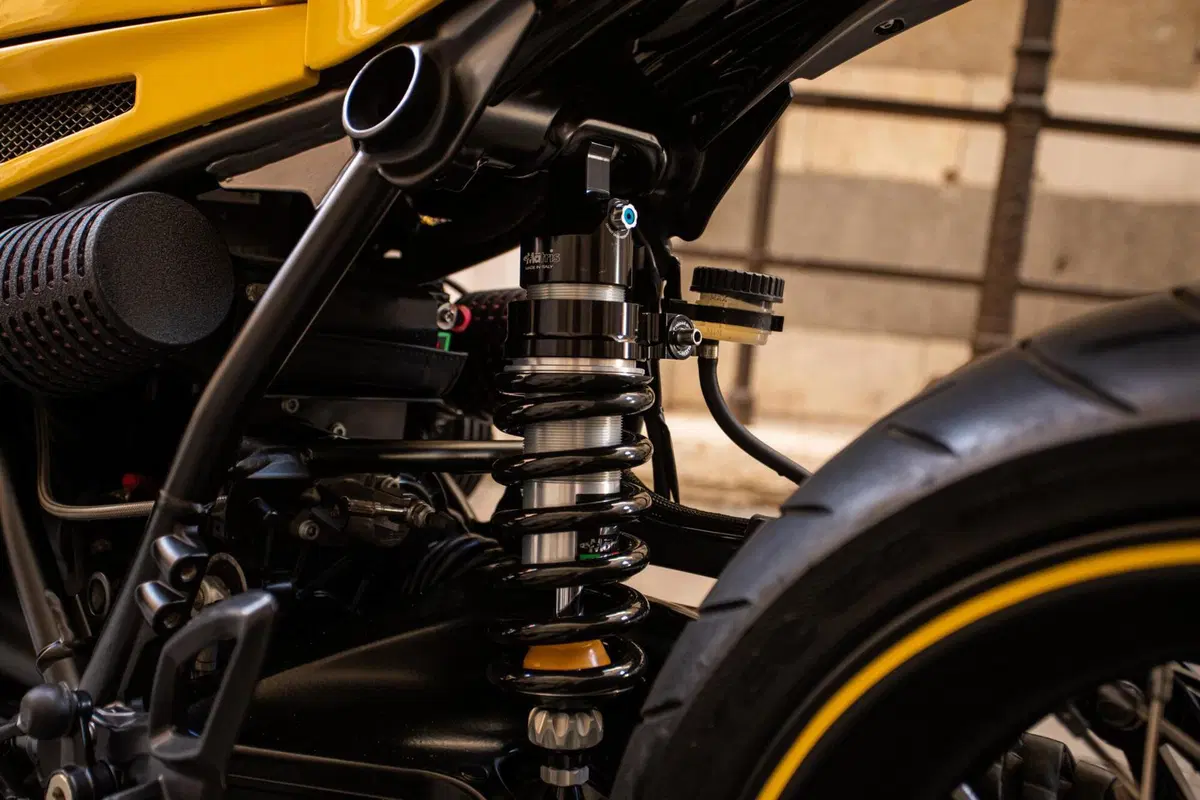 Ares Bullet. Dall'atelier modenese una BMW R NineT molto speciale (5)