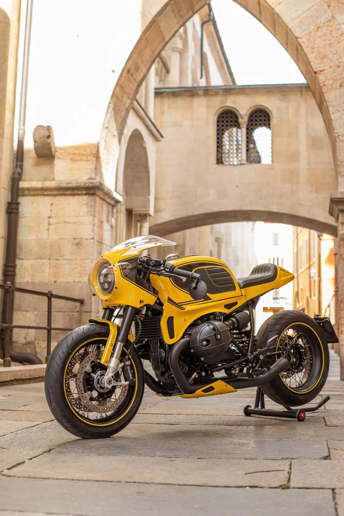 Ares Bullet. Dall'atelier modenese una BMW R NineT molto speciale (9)