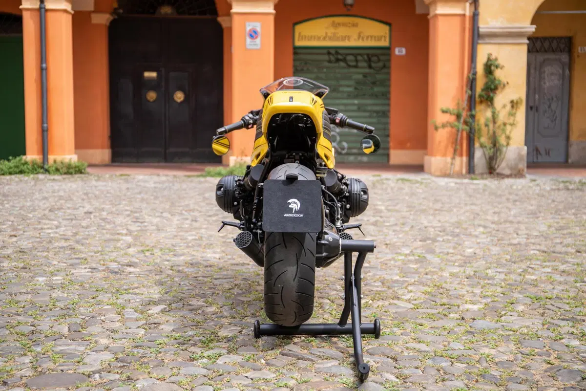 Ares Bullet. Dall'atelier modenese una BMW R NineT molto speciale (13)