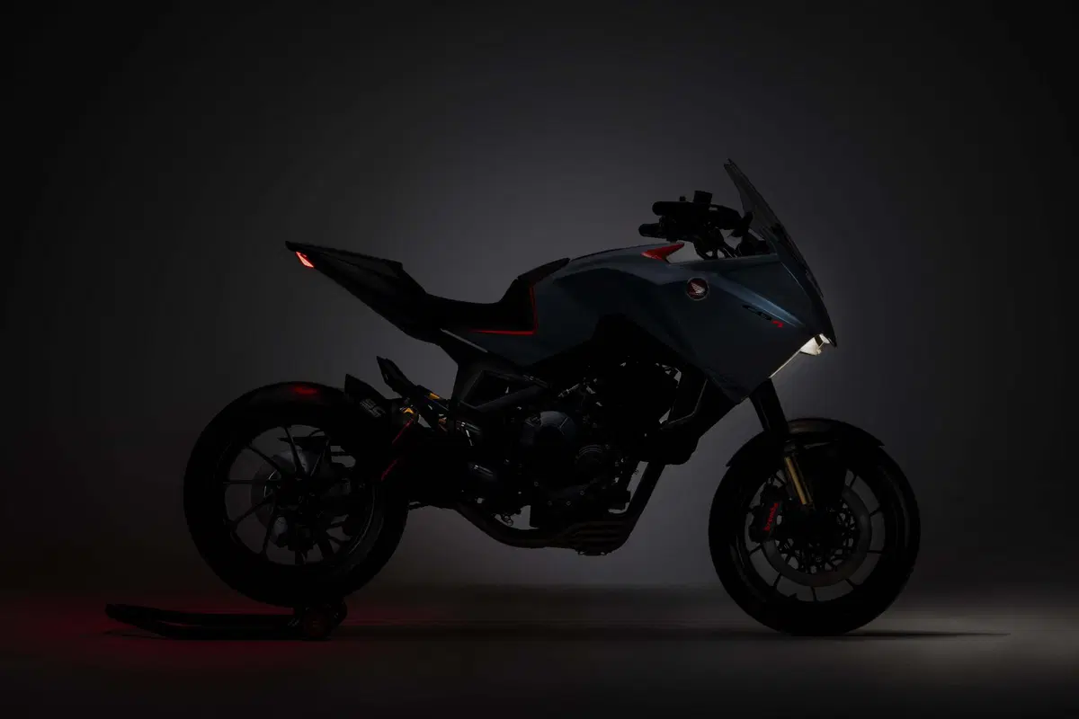 Honda CB4X, la versione di serie si avvicina? Nuove immagini (13)
