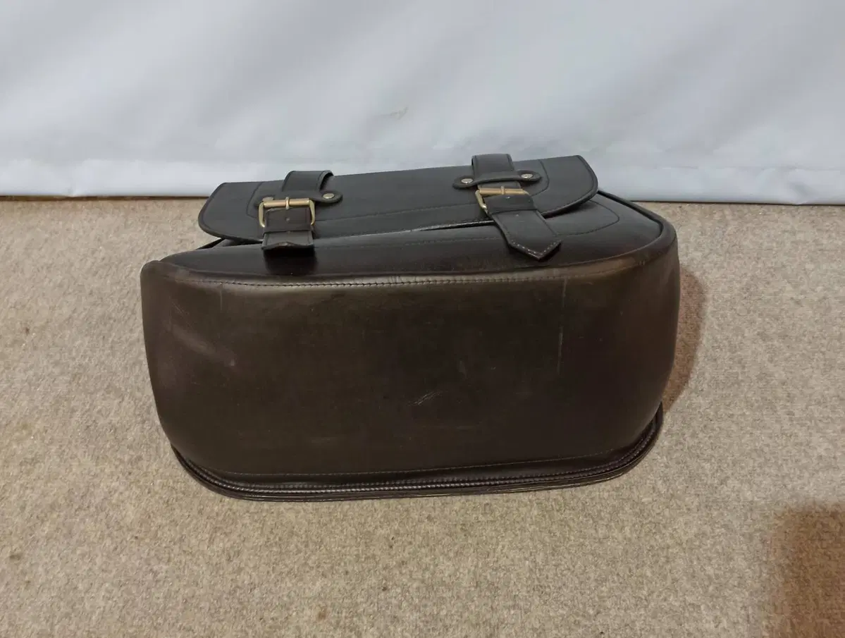 Borsa Laterale in Pelle Nera (6)