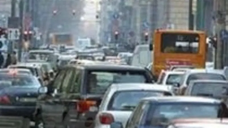 Maroni: "Via il bollo in Lombardia a chi cambia auto con una Euro5 o Euro6" 