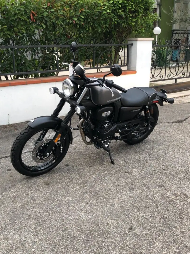 Motron Motorcycles Revolver 125 (2021 - 26) (3)