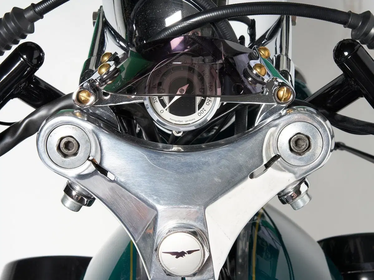 Moto Guzzi V50 Beretta. Da Deus per i 100 anni del marchio (10)