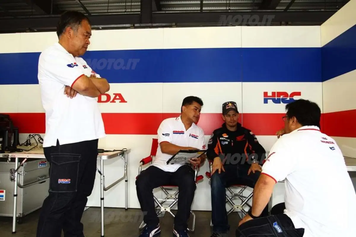 Test. Stoner in sella alla Honda Production (10)
