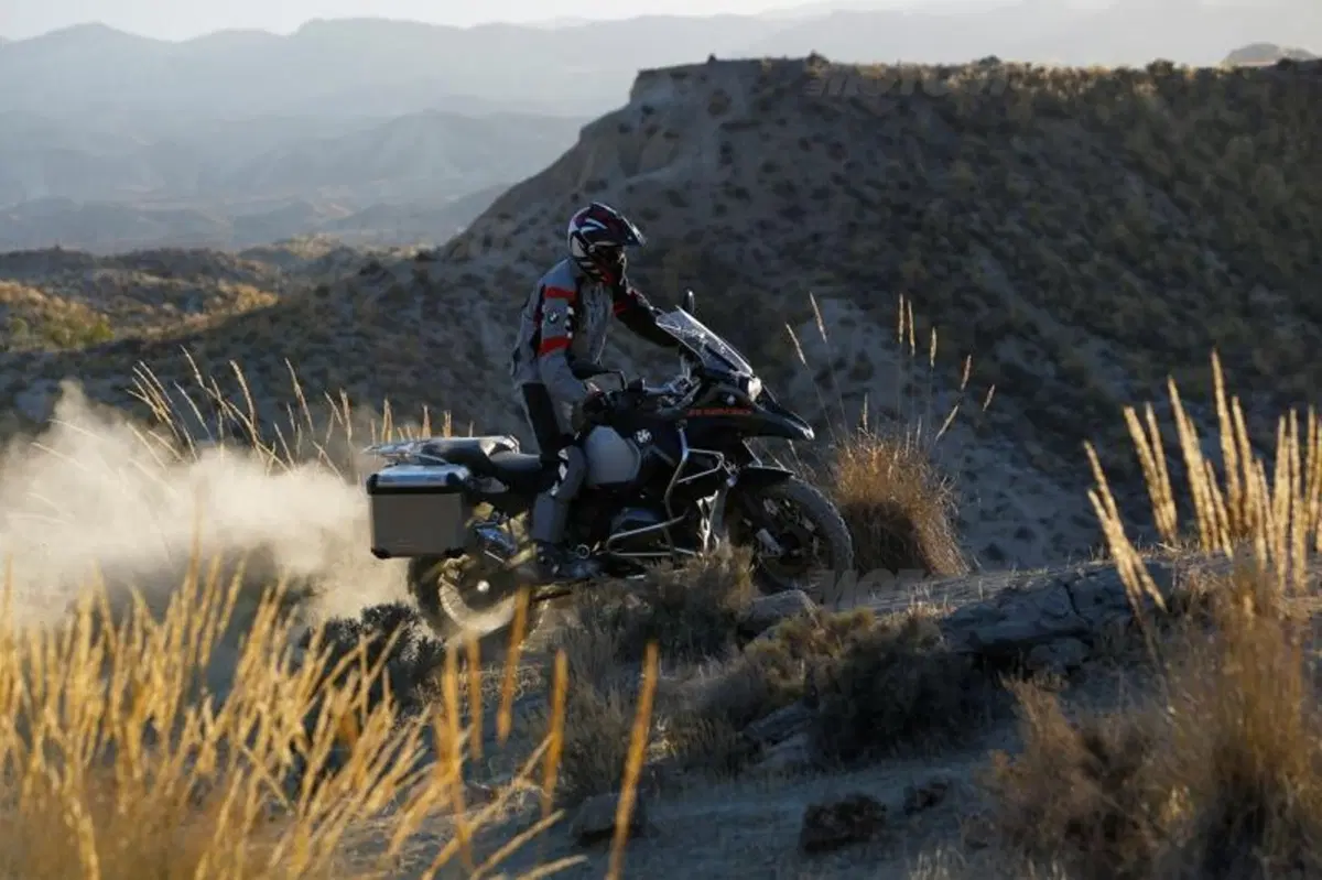 EICMA 2013: BMW R1200GS Adventure 2014 (2)