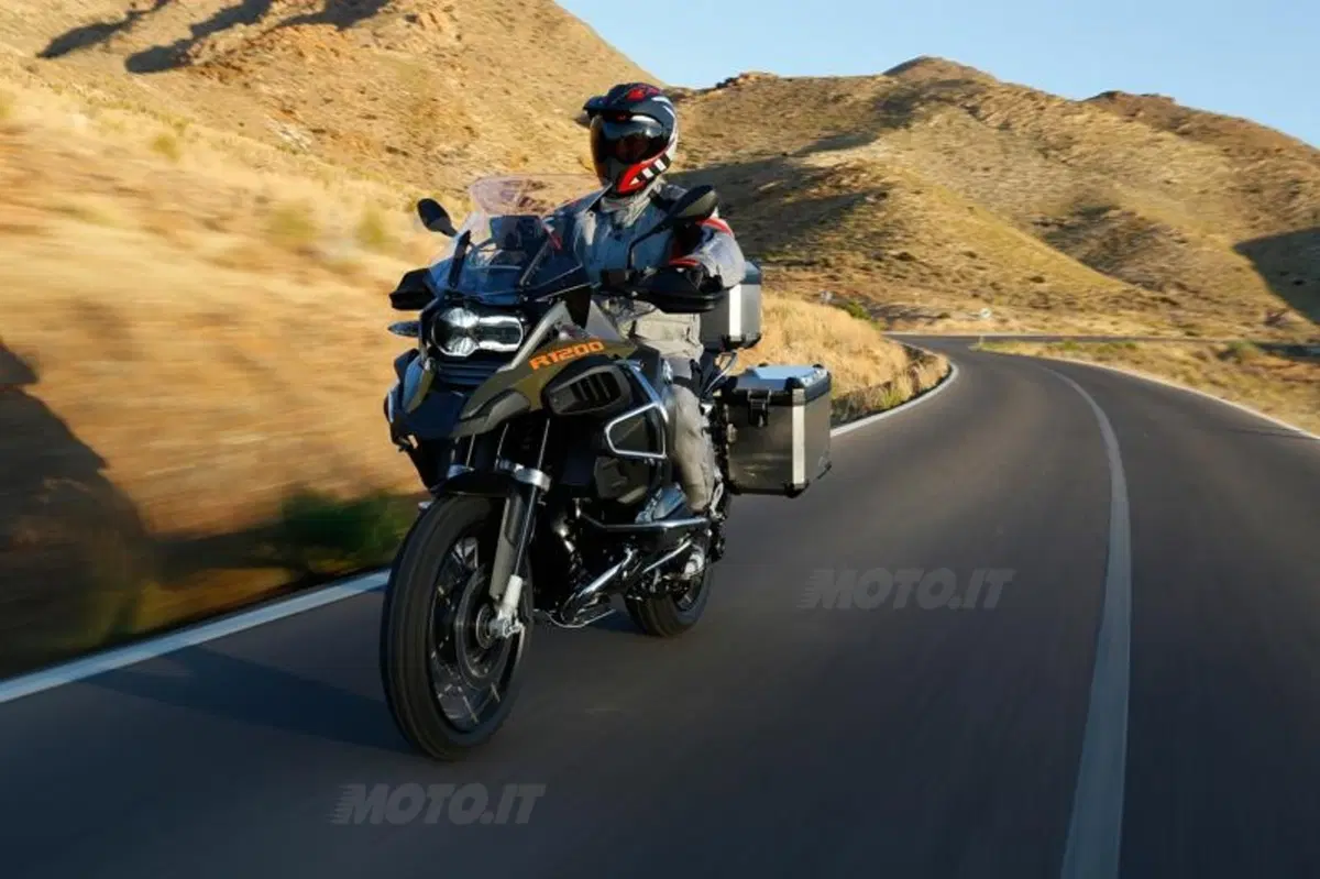 EICMA 2013: BMW R1200GS Adventure 2014 (7)