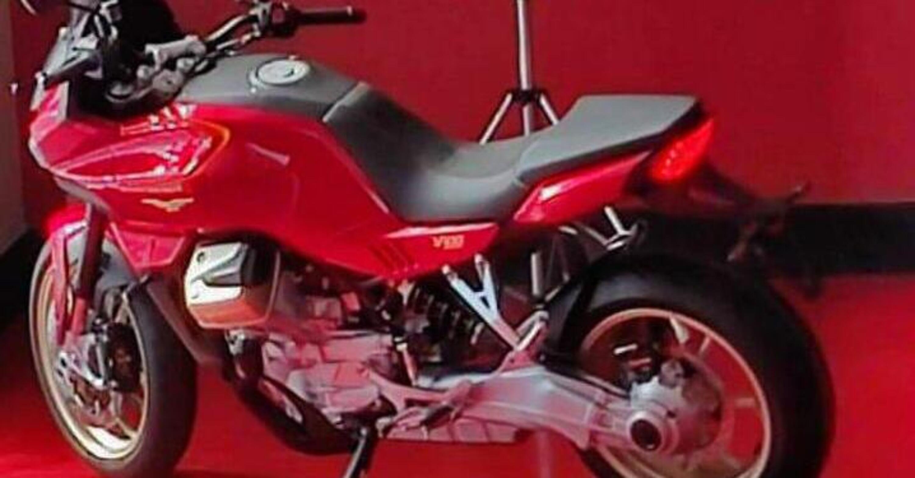 Moto Guzzi V100 Sport Tourer: motore a V raffreddato ad acqua, 120 cavalli! SCOOP