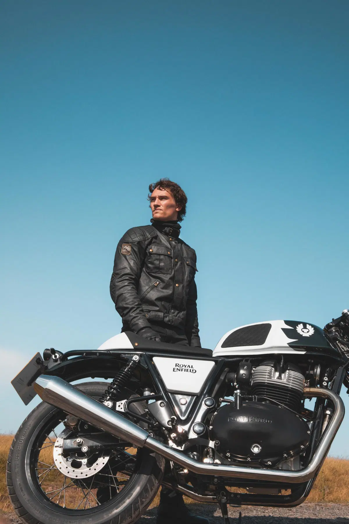 Royal Enfield e Belstaff: una capsule collection e due special per celebrare i 120 anni del brand (3)