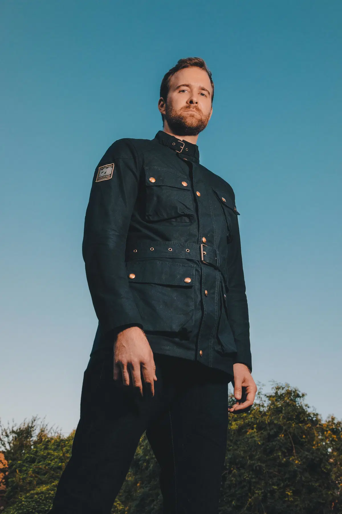 Royal Enfield e Belstaff: una capsule collection e due special per celebrare i 120 anni del brand (17)