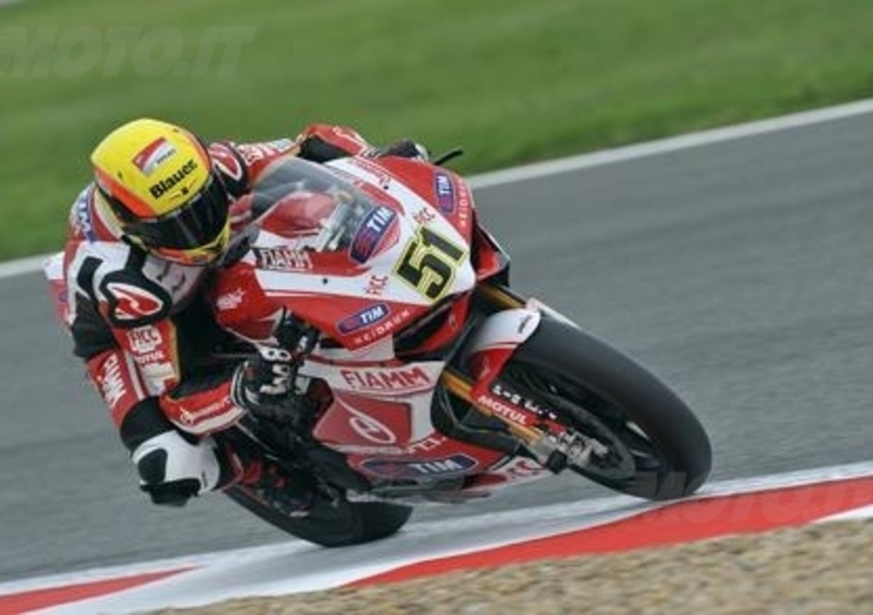 SBK. Michele Pirro: &ldquo;Ducati torner&agrave; presto ad occupare le posizioni che merita&rdquo;