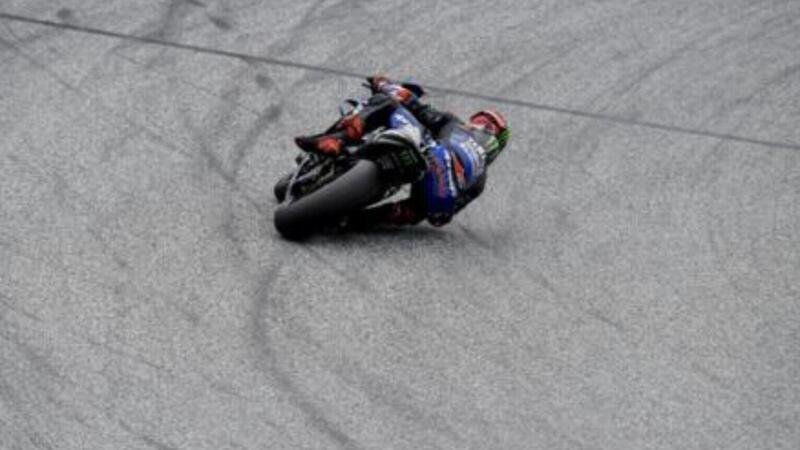 MotoGP, GP di Gran Bretagna Silverstone FP2: Quartararo cade e poi domina
