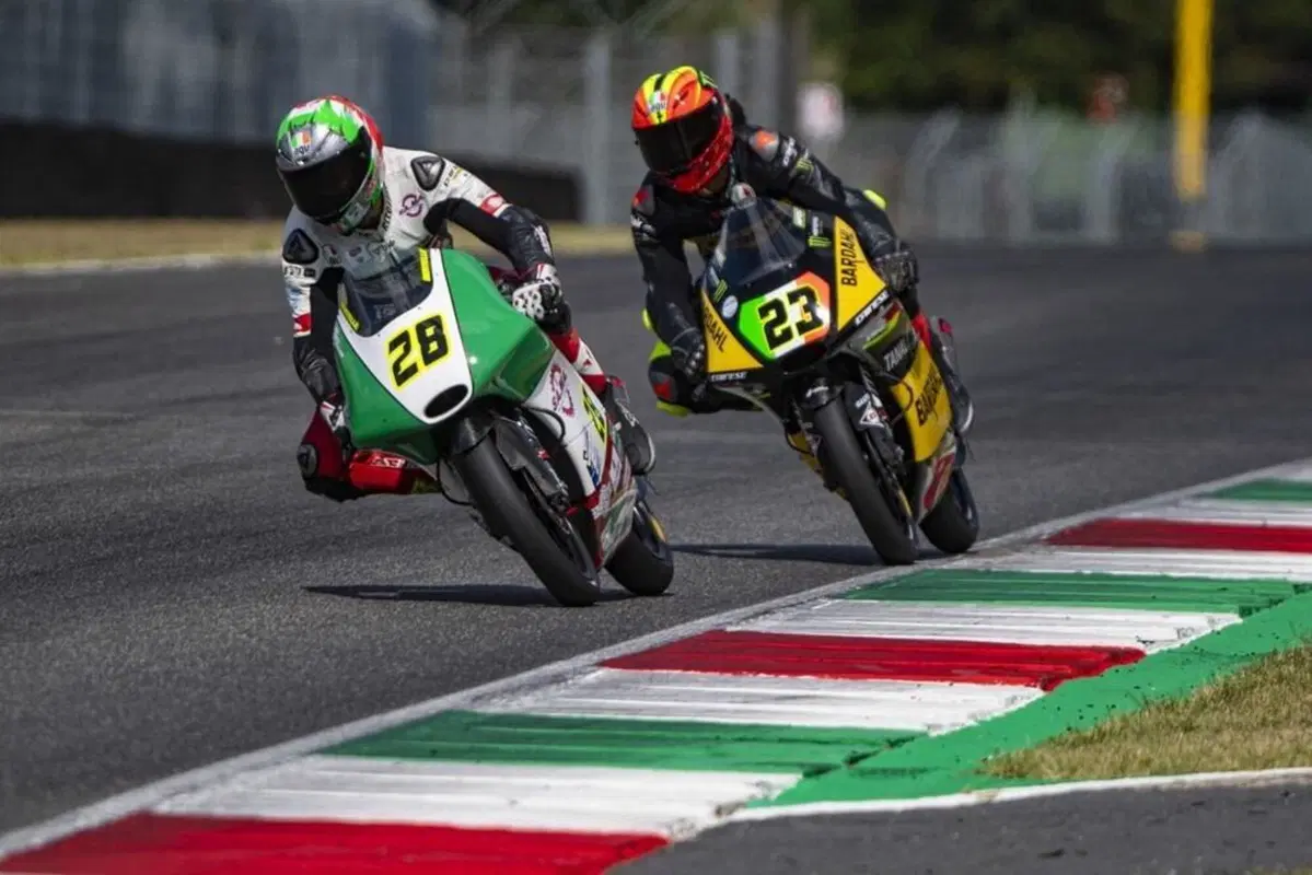 CIV - Michele Pirro è campione in SBK. Federico Caricasulo primo in una SuperSport spettacolare (5)