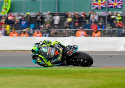 MotoGP, GP di Gran Bretagna a Silverstone. Valentino Rossi: “Qui mi diverto molto a guidare”