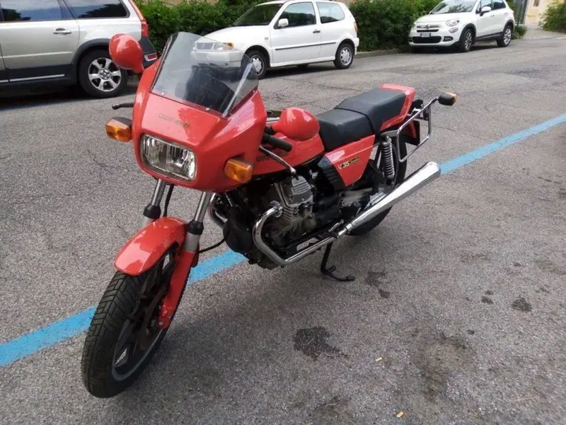 Moto Guzzi V35 Imola