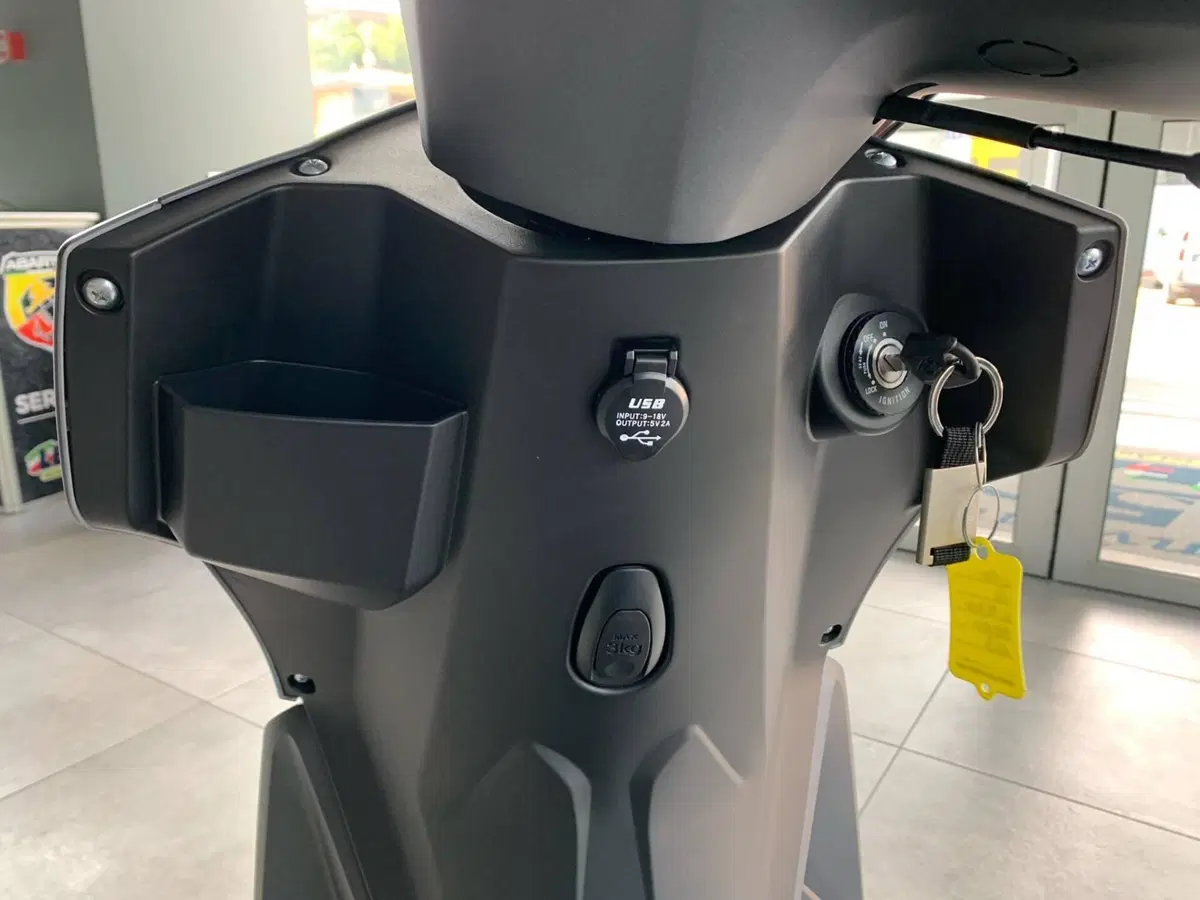 Lifan E4 L3e Doppia Batteria (2021 - 26) (4)