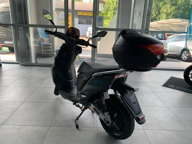 Lifan E4 L3e Doppia Batteria (2021 - 26) (14)