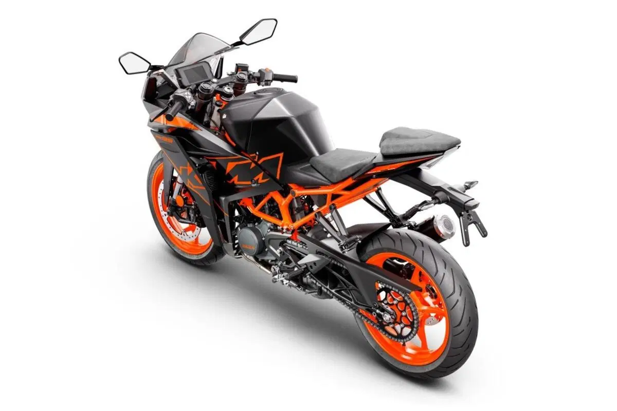 Nuove KTM RC 390 e RC 125 2022 (5)