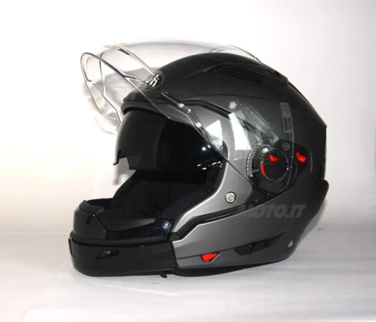 Casco Airoh Executive, il modulare innovativo (2)