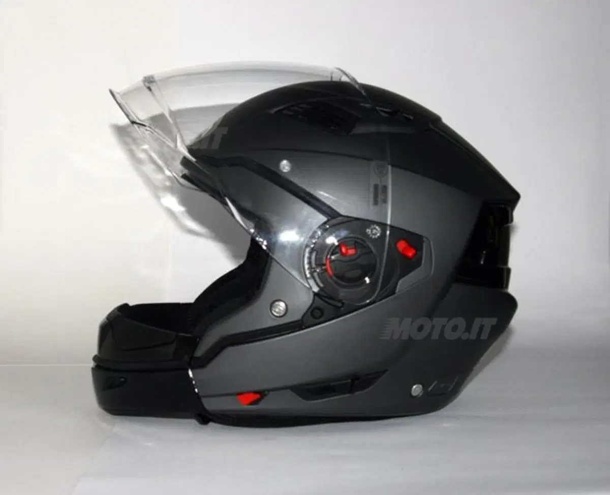 Casco Airoh Executive, il modulare innovativo (3)