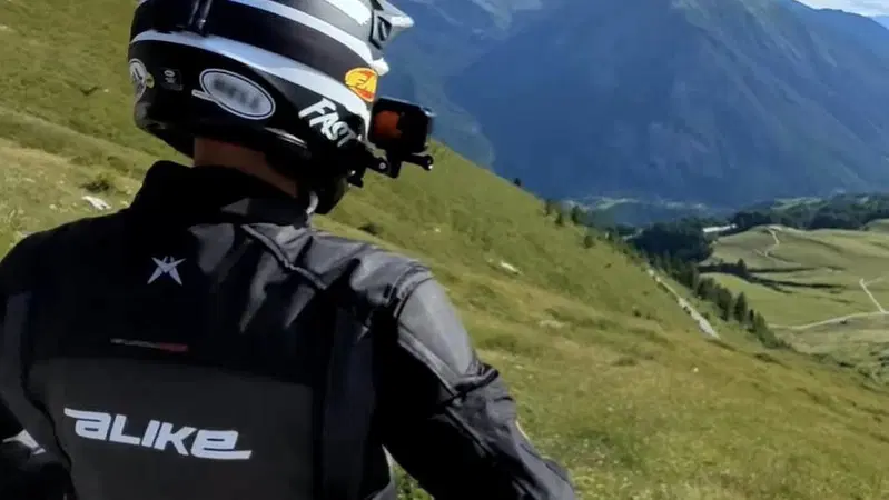  Alla scoperta dell'abbigliamento moto ALIKE
