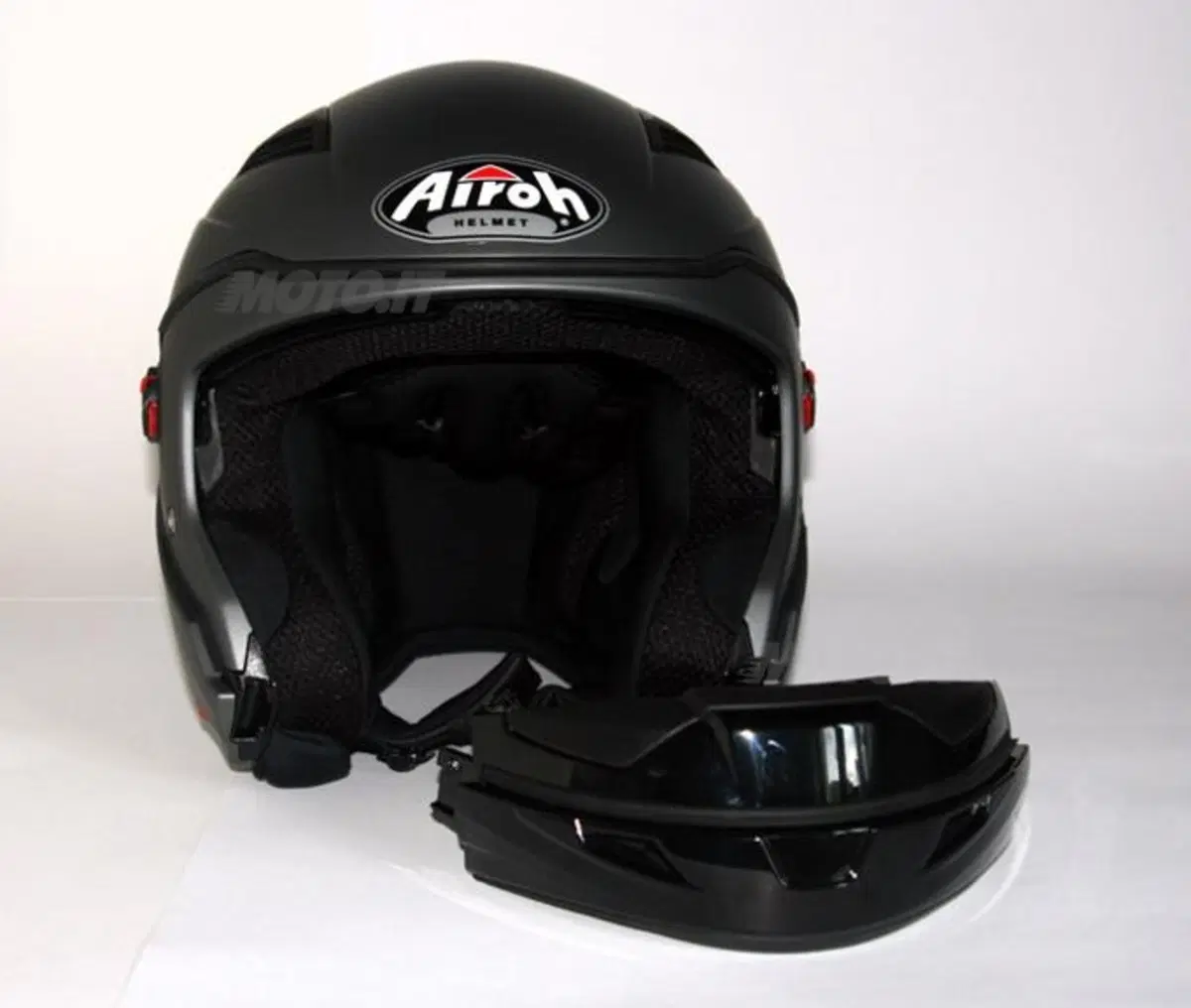 Casco Airoh Executive, il modulare innovativo (28)