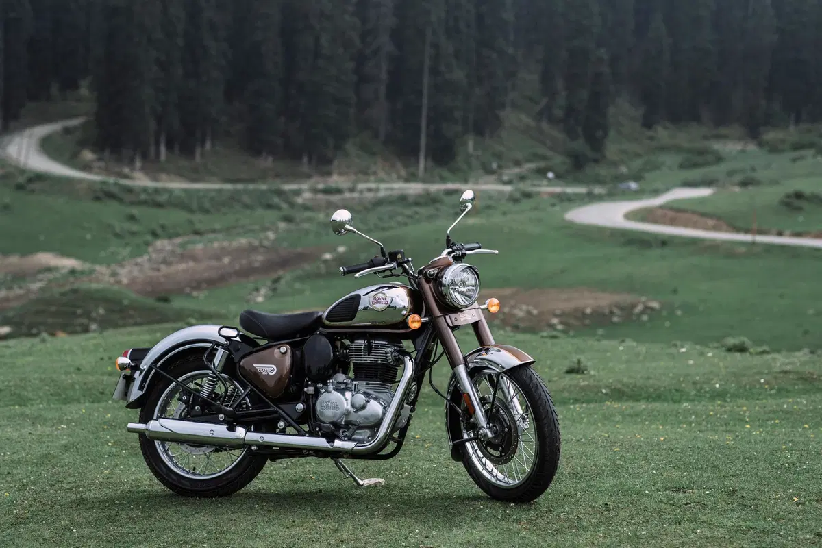 Nuova Royal Enfield Classic 350. Oggi il lancio sul mercato indiano, arriverà a EICMA 2021  (9)