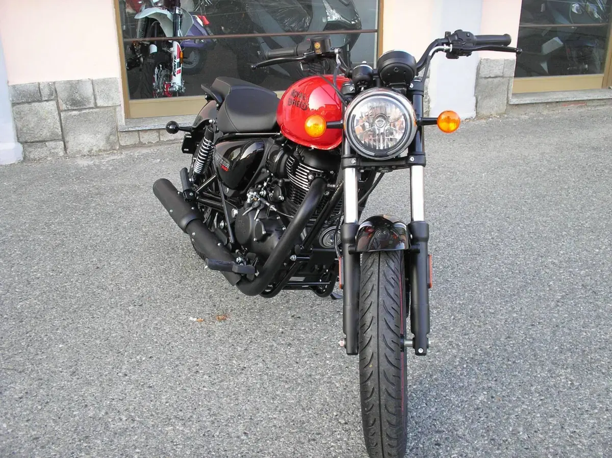 Royal Enfield Meteor 350 (2021 - 26) (2)
