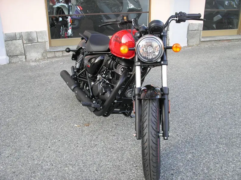 Royal Enfield Meteor 350 (2021 - 26) (2)