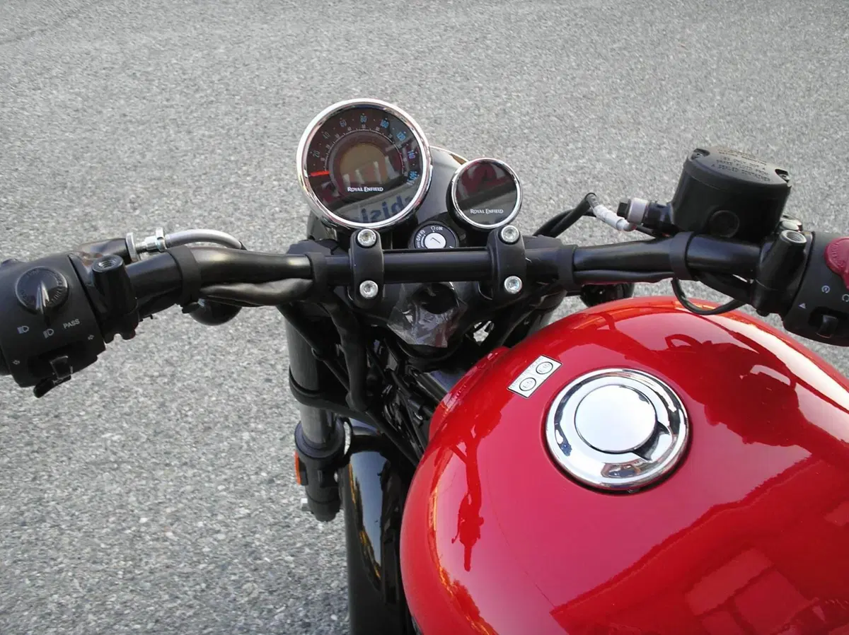 Royal Enfield Meteor 350 (2021 - 26) (5)