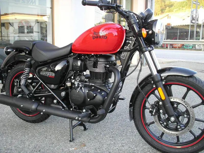 Royal Enfield Meteor 350 (2021 - 26) (8)