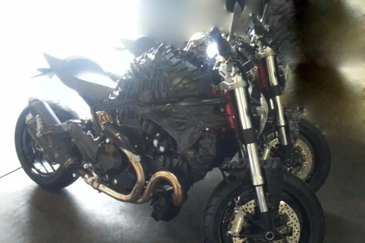 EICMA 2013. Ducati Monster, nuove foto della naked di Borgo Panigale (10)