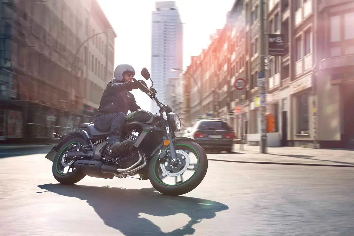 Kawasaki Vulcan S, in arrivo la versione 2022 (11)