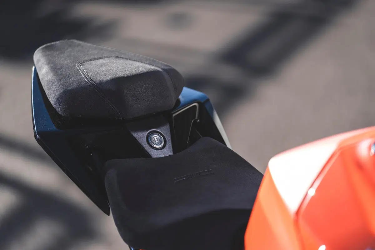 KTM RC 390 2022 TEST: Piccole belve crescono (8)