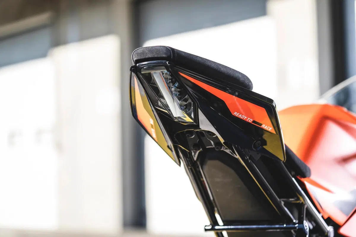 KTM RC 390 2022 TEST: Piccole belve crescono (3)