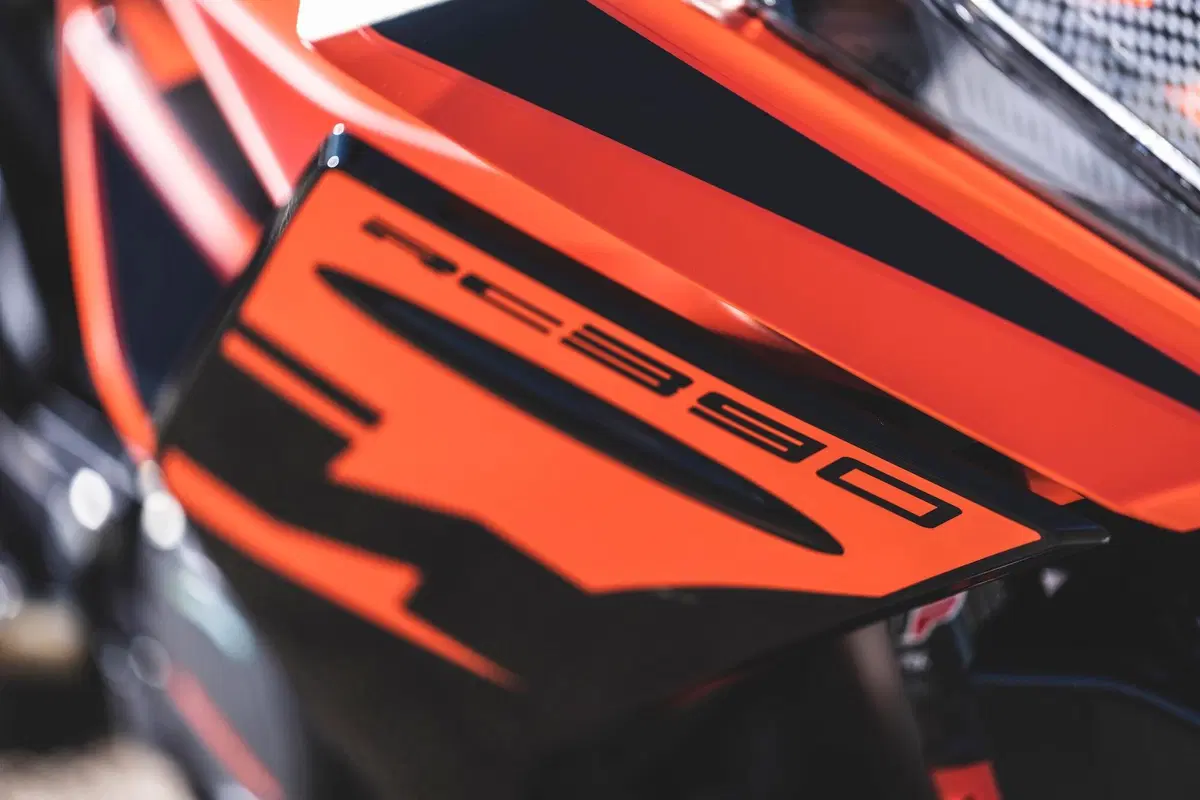 KTM RC 390 2022 TEST: Piccole belve crescono (12)