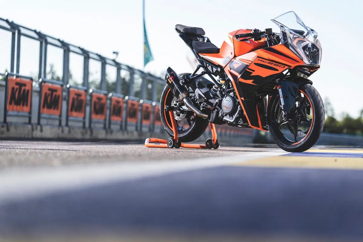 KTM RC 390 2022 TEST: Piccole belve crescono (16)
